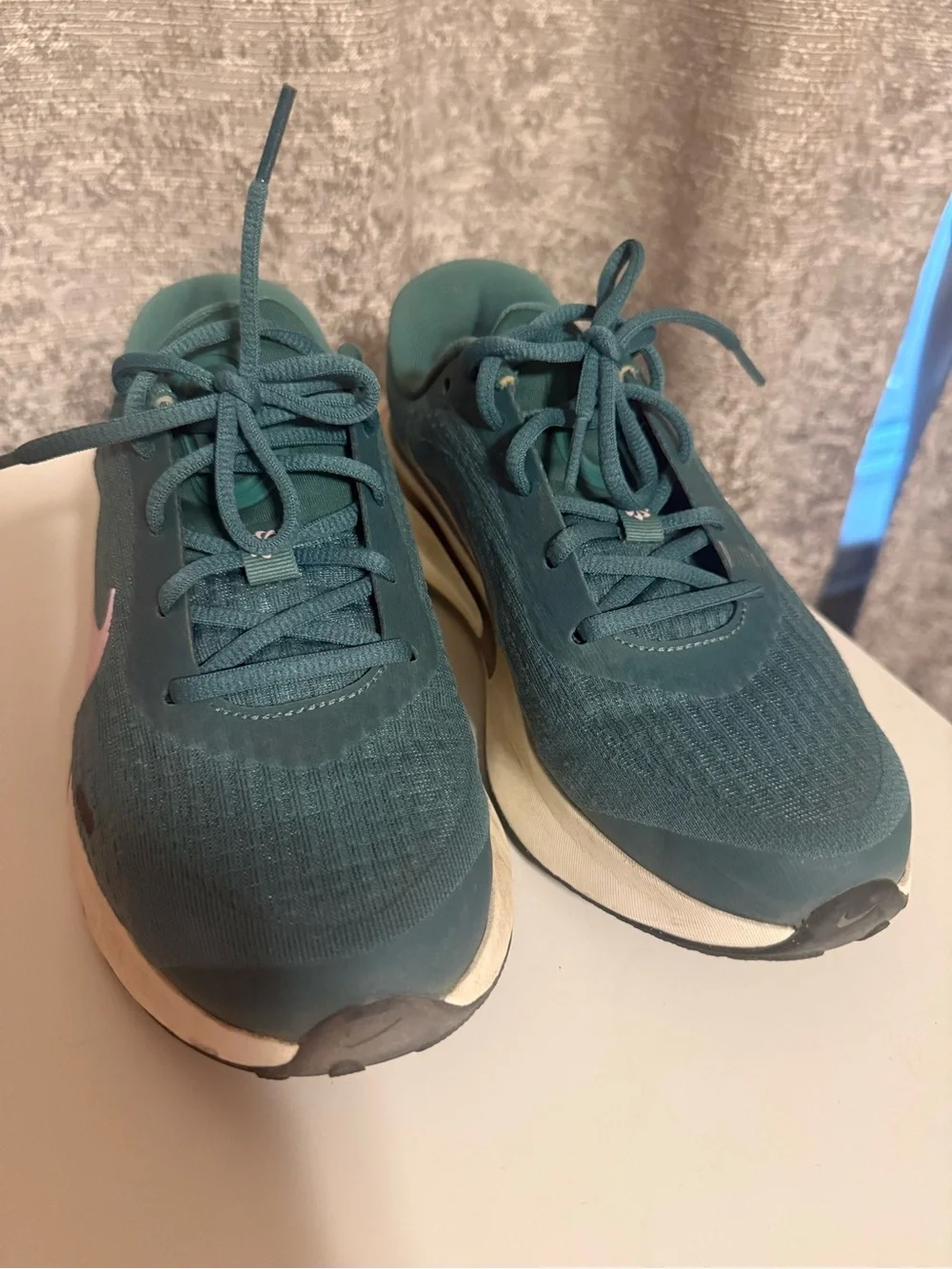 Nike Women's Teal Lace-Up Athletic Sneakers